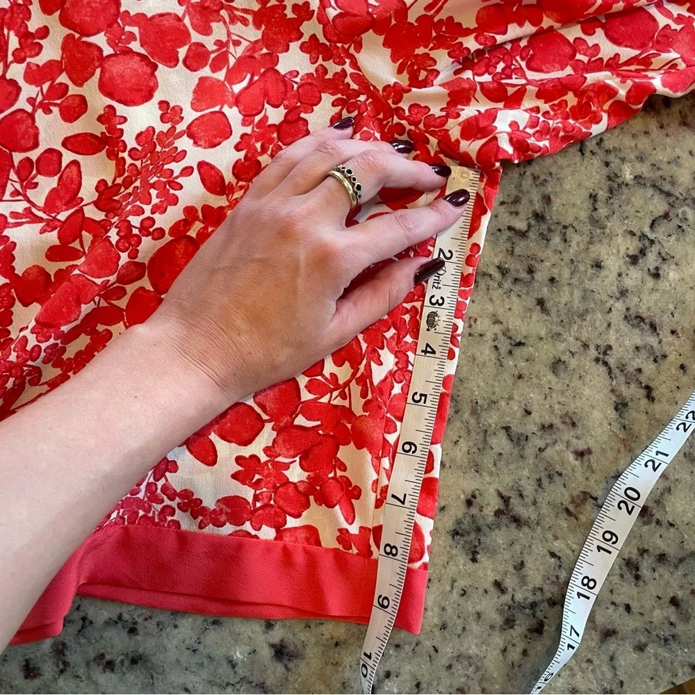 Tory Burch Red Floral High-Waist Shorts - Picture 6 of 6